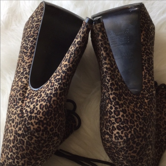 Cheetah Print Booties - Picture 4 of 6